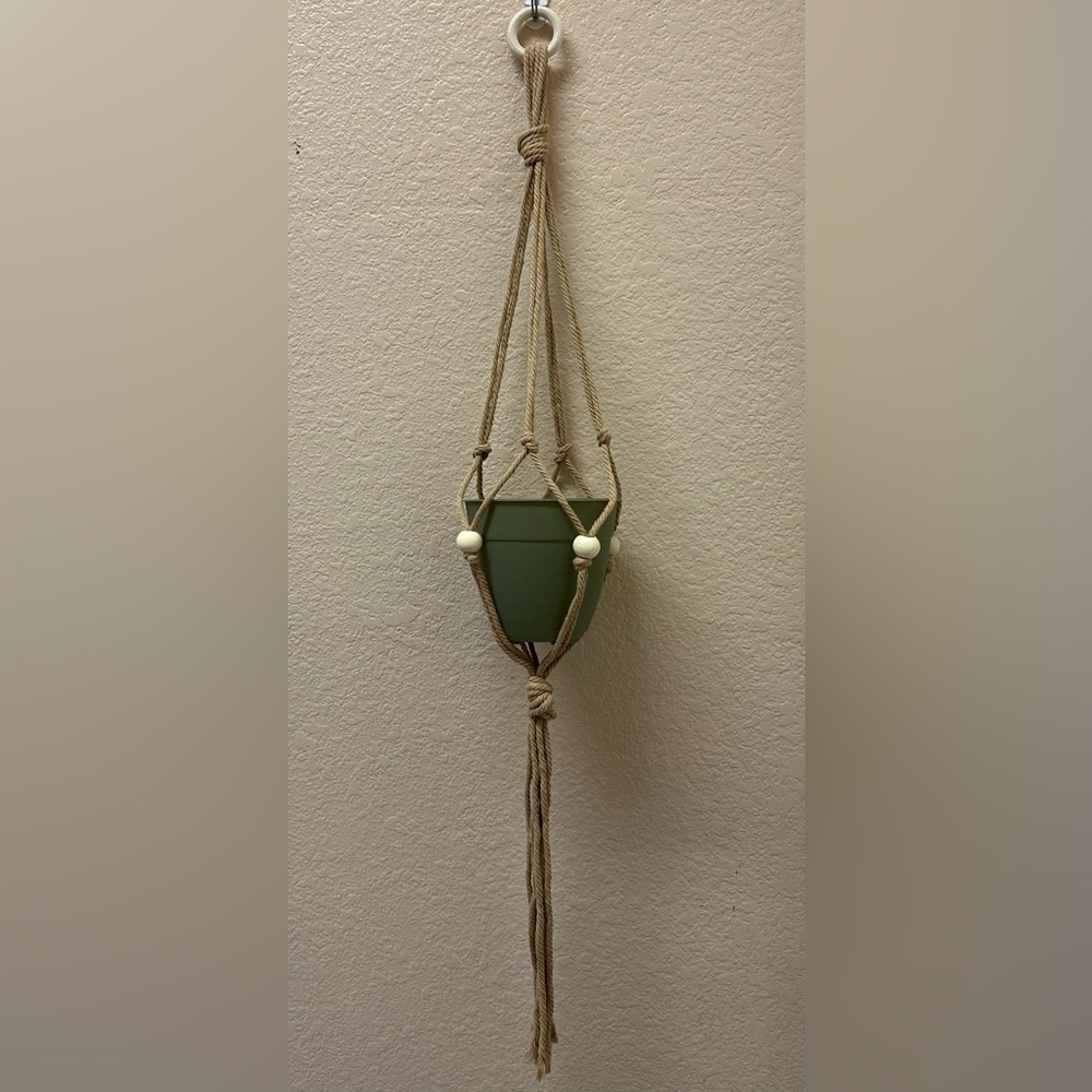 🪴Macrame Plant Hanger-Tan 30 inches